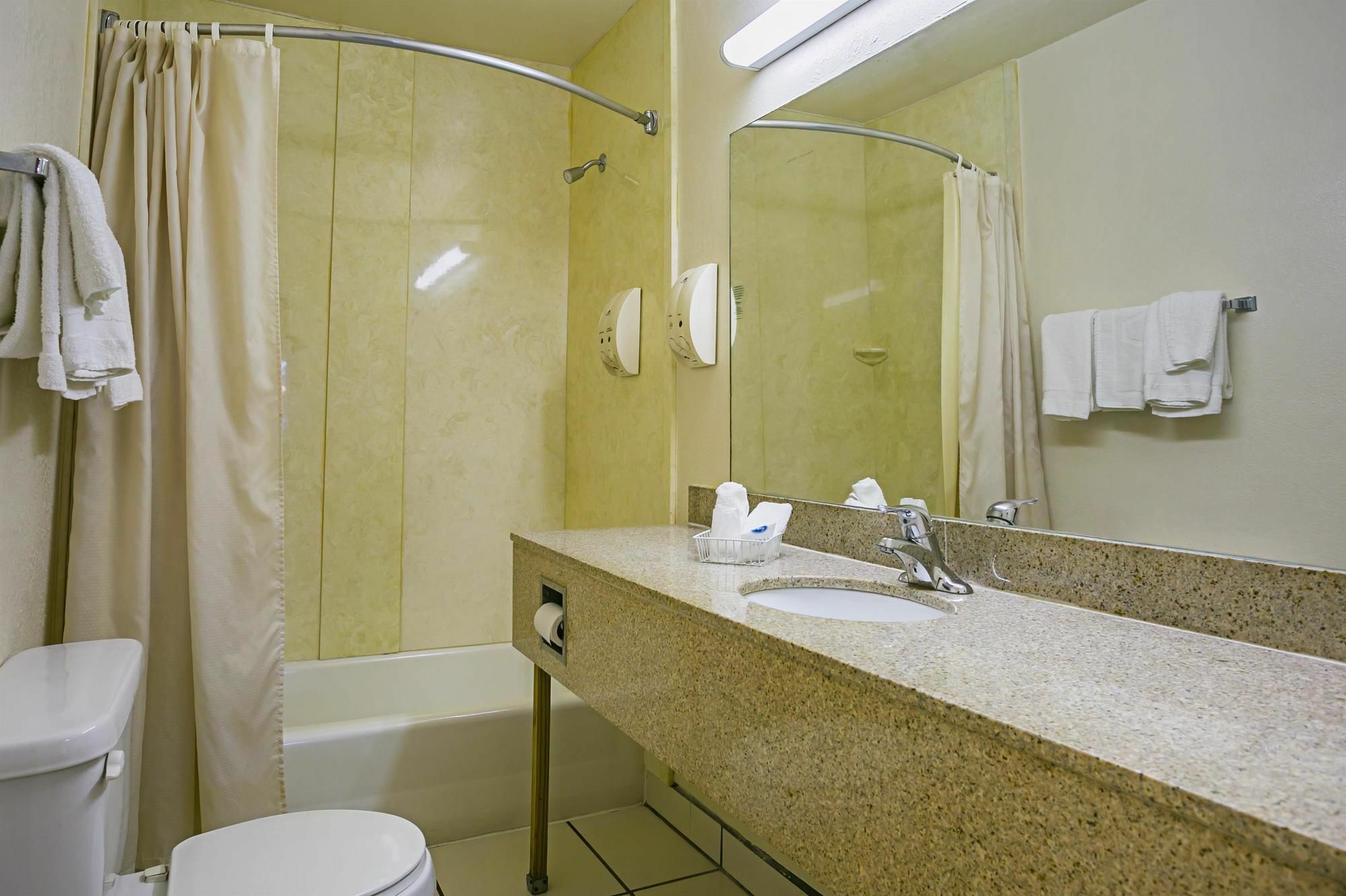 Bay Side Inn & Suites อเบอร์ดีน ภายนอก รูปภาพ